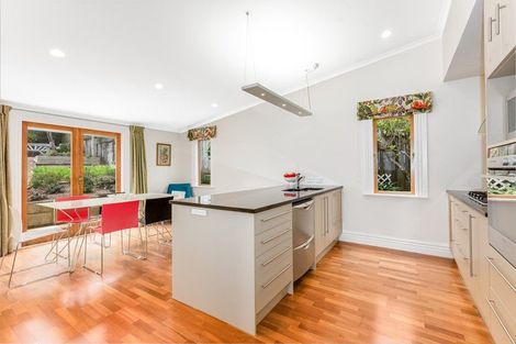 Photo of property in 12 Woburn Road, Northland, Wellington, 6012