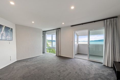 Photo of property in 5 Rangiuru Road, Mahina Bay, Lower Hutt, 5013