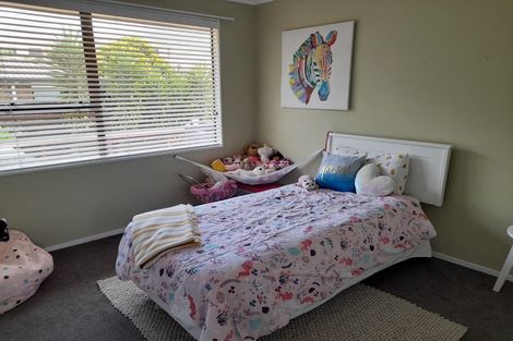 Photo of property in 22 Seaway Road, Clarks Beach, 2122