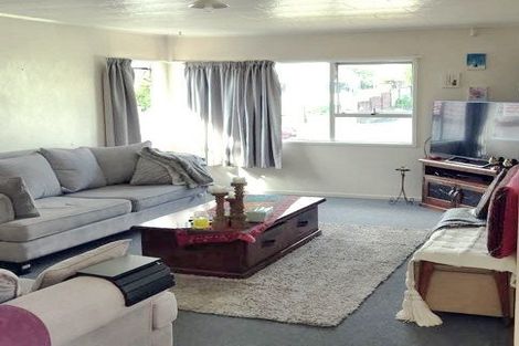 Photo of property in 30 Sungrove Rise, Sunnyvale, Auckland, 0612