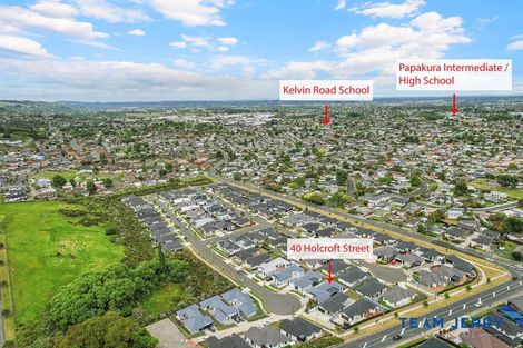 Photo of property in 67 Whare Kauri Road, Papakura, 2110