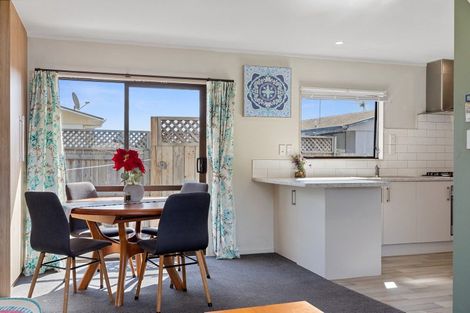 Photo of property in 16b Doncaster Drive, Papamoa Beach, Papamoa, 3118