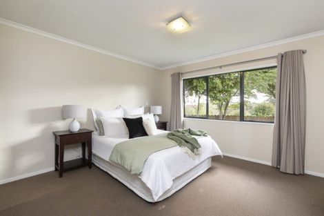 Photo of property in 19 John Lister Close, Golflands, Auckland, 2013