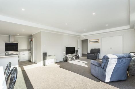 Photo of property in 4a Henderson Street, Mornington, Dunedin, 9011