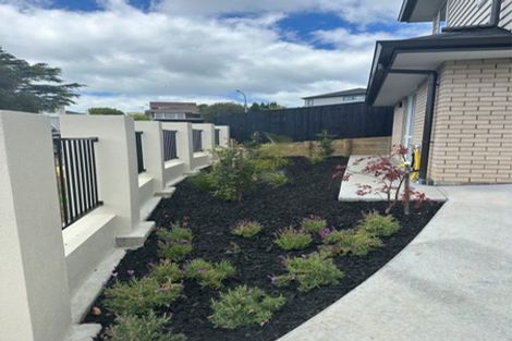 Photo of property in 5b Mander Place, Bucklands Beach, Auckland, 2012