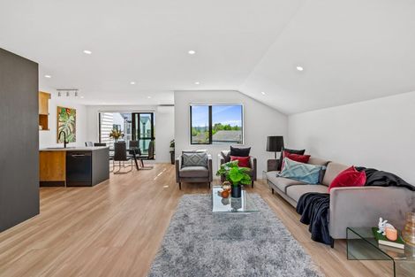 Photo of property in 7/13 Fairdale Place, Birkdale, Auckland, 0626
