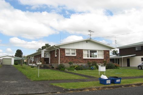 Photo of property in 2/32 Mason Avenue, Pukekohe, 2120