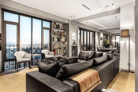 Photo of property in The Metropolis Apartments, 3305/1 Courthouse Lane, Auckland Central, Auckland, 1010