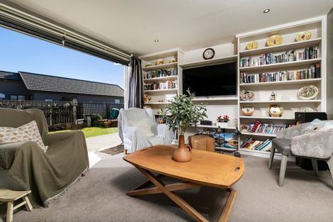 Photo of property in 50 Kelliher Drive, Wanaka, 9305