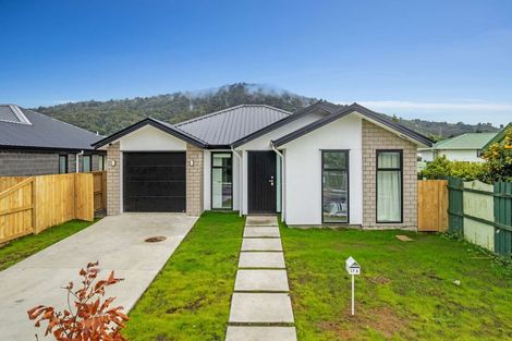 Photo of property in 17 Diamond Street, Pukehangi, Rotorua, 3015