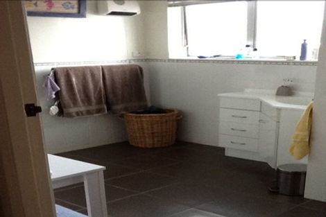 Photo of property in 1/6 Sunshine Place, Papakura, 2110