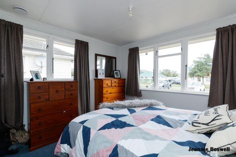 Photo of property in 83 Grey Street, Shannon, 4821