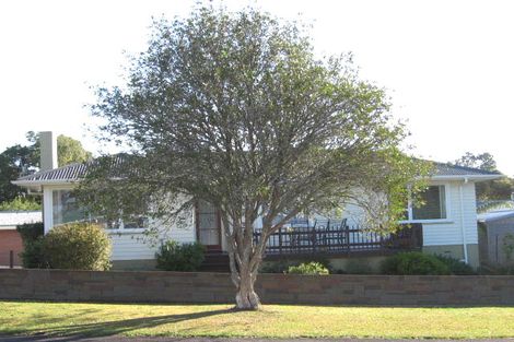 Photo of property in 260 Hepburn Road, Glendene, Auckland, 0602