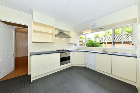 Photo of property in 11 Guinness Crescent, Ilam, Christchurch, 8041