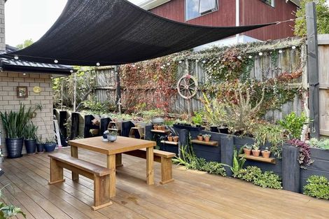 Photo of property in 51a Routley Drive, Glen Eden, Auckland, 0602