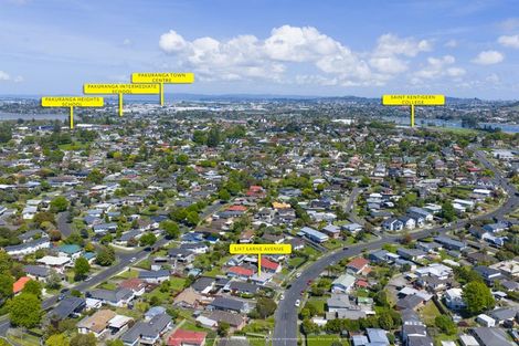 Photo of property in 1/47 Larne Avenue, Pakuranga Heights, Auckland, 2010