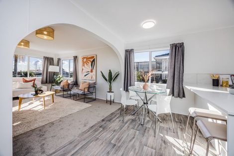 Photo of property in 52 Zelda Avenue, Clover Park, Auckland, 2023