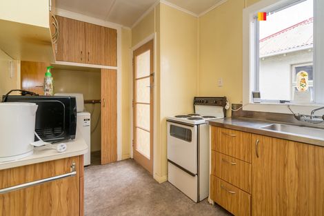 Photo of property in 182 Oxford Street, South Dunedin, Dunedin, 9012