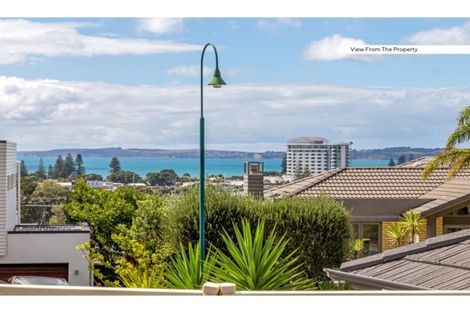 Photo of property in 66 Grovenor Drive, Orewa, 0931