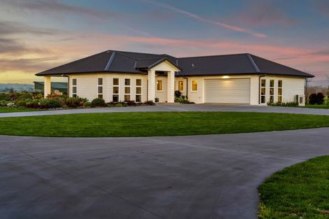 Photo of property in 60 Turangi Road, Motunui, Waitara, 4383