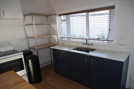 Photo of property in 2/15a Marriner Street, Sumner, Christchurch, 8081