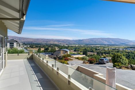 Photo of property in 1 Hawkdun Place, Bridge Hill, Alexandra, 9320