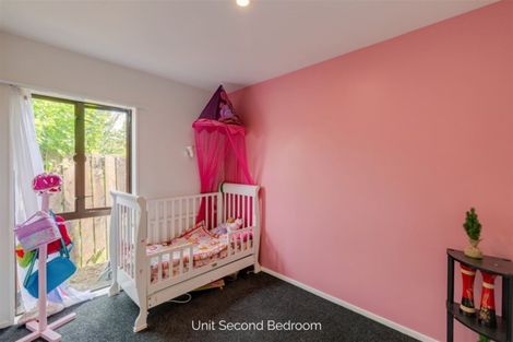 Photo of property in 77 Dunedin Street, Redwood, Christchurch, 8051