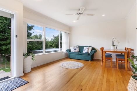 Photo of property in 2/21 Evelyn Place, Hillcrest, Auckland, 0627