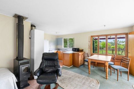 Photo of property in 302 North Manakau Road, Manakau, Levin, 5573