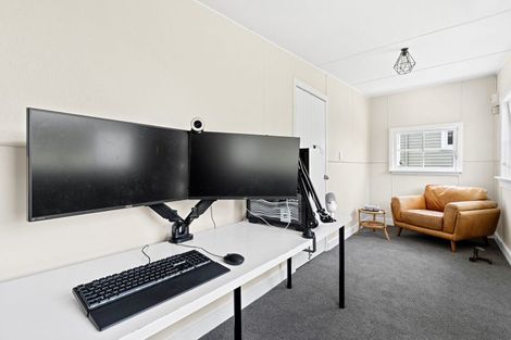 Photo of property in 10 Highbury Drive, Levin, 5510