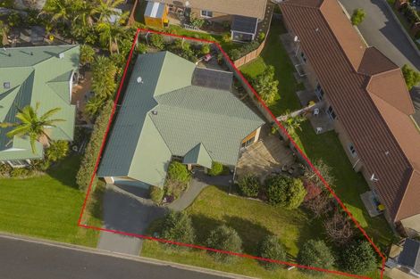 Photo of property in 4 Mayfair Close, Whitianga, 3510