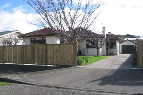 Photo of property in 53 Florence Avenue, Palmerston North, 4414