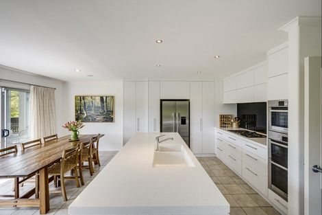 Photo of property in 46 Hikanui Drive, Havelock North, 4130