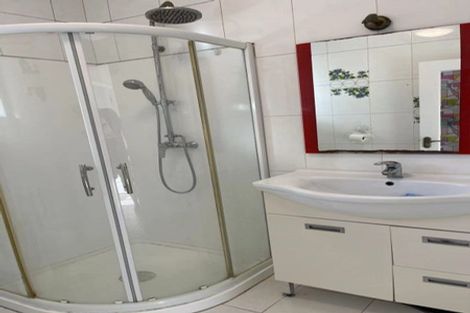 Photo of property in 31 Sequoia Place, Sunnynook, Auckland, 0620