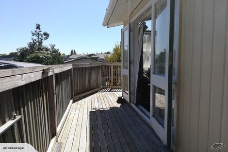 Photo of property in 46 Sunnyside Road, Sunnyvale, Auckland, 0612