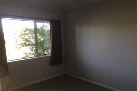 Photo of property in 16 Mckinley Road, Sunnyvale, Auckland, 0612