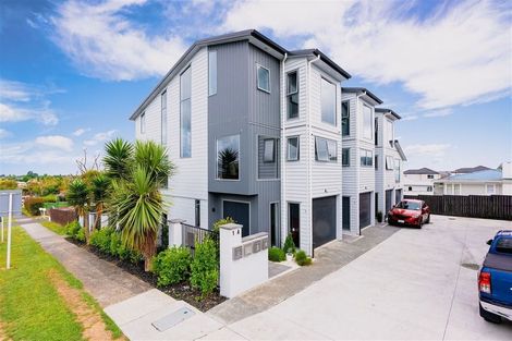 Photo of property in 2/1a Halsey Road, Manurewa, Auckland, 2102