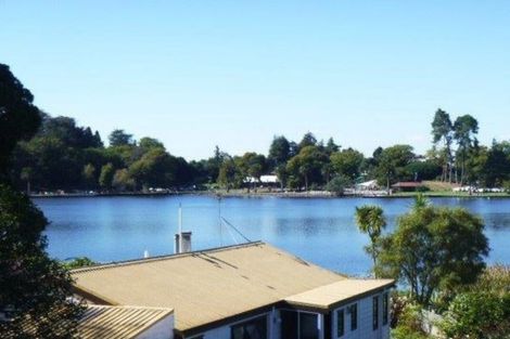 Photo of property in 130 Lake Crescent, Hamilton Lake, Hamilton, 3204