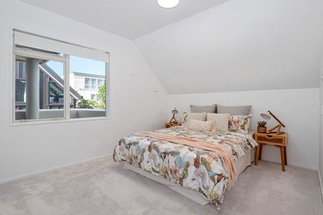 Photo of property in 2/28 The Mall, Mount Maunganui, 3116