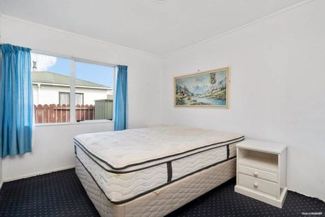 Photo of property in 1/18 Eulogy Place, Randwick Park, Auckland, 2105