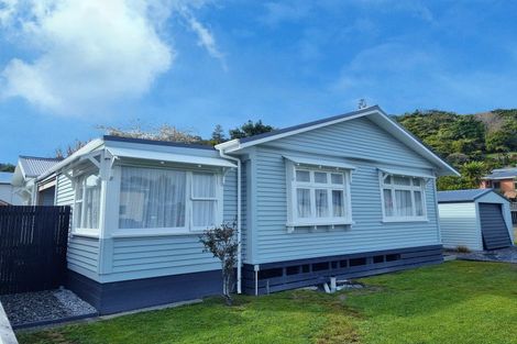Photo of property in 43 Milton Road, Greymouth, 7805