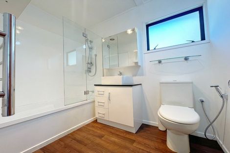 Photo of property in 1/294 West Coast Road, Glen Eden, Auckland, 0602