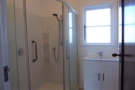 Photo of property in 33 Pirie Crescent, Moera, Lower Hutt, 5010