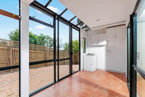 Photo of property in 2a Mizpah Road, Torbay, Auckland, 0630