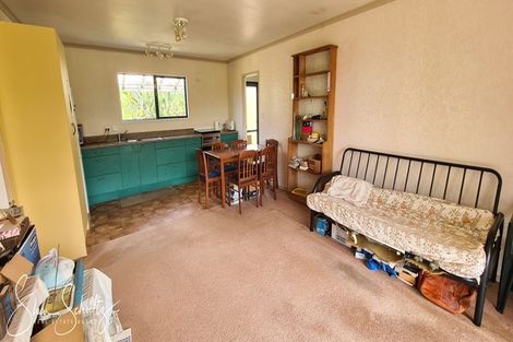 Photo of property in 105 Gorge Road, Maungaturoto, 0520