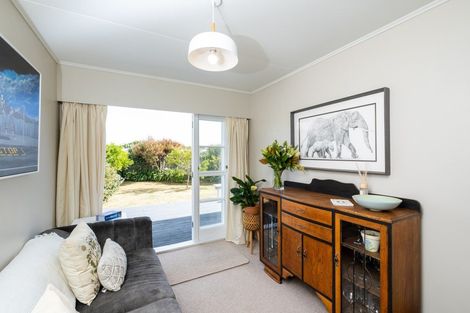 Photo of property in 2 O'connell Road, Bay View, Napier, 4104