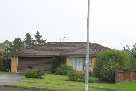 Photo of property in 34 Headcorn Place, Botany Downs, Auckland, 2010