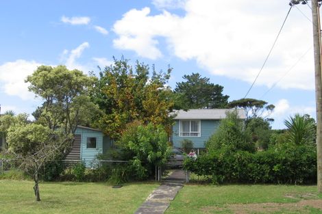 Photo of property in 24 Dakota Avenue, Beach Haven, Auckland, 0626