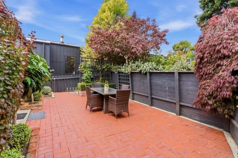 Photo of property in 40 Marine Parade, Macandrew Bay, Dunedin, 9014