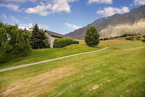 Photo of property in 15 Skye Lane, Jacks Point, Queenstown, 9371